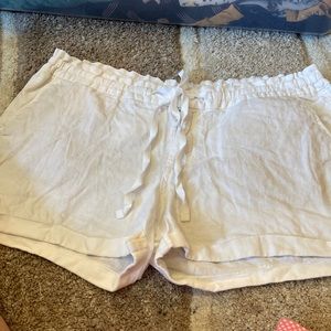 Old Navy. Sz 10. Shorts cotton , white draw string. Pockets on both sides.